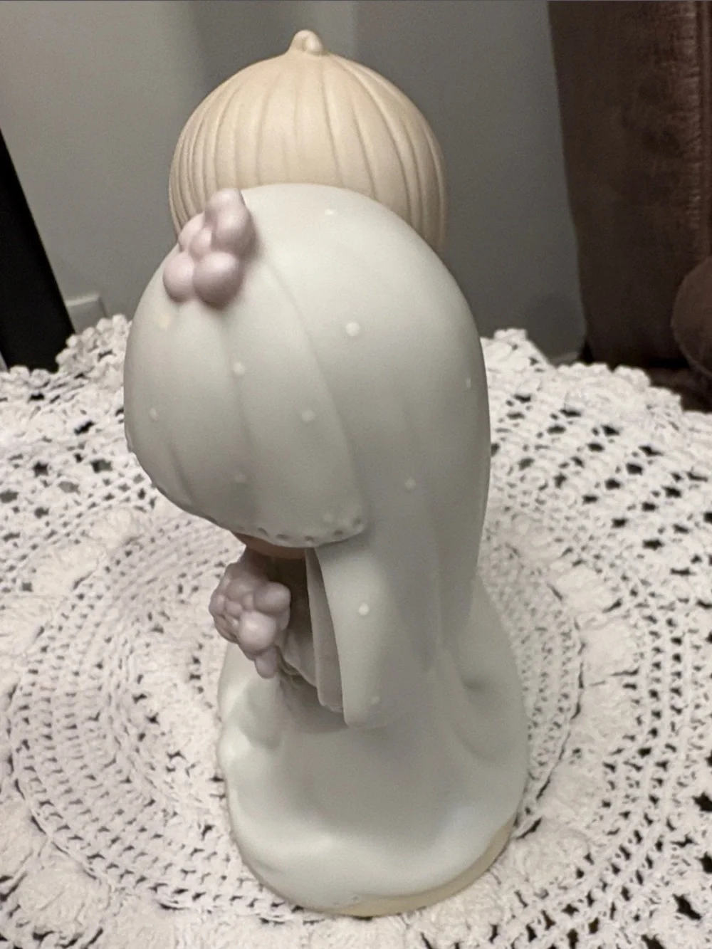 Wedding Precious Moments Couple Figurine: White, Gray, Cream & Pink